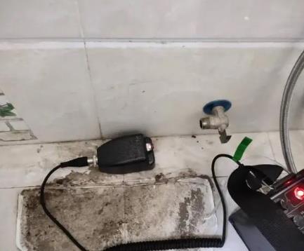 久治屋顶漏水维修公司分享下卫生间漏水的危害及解决方法